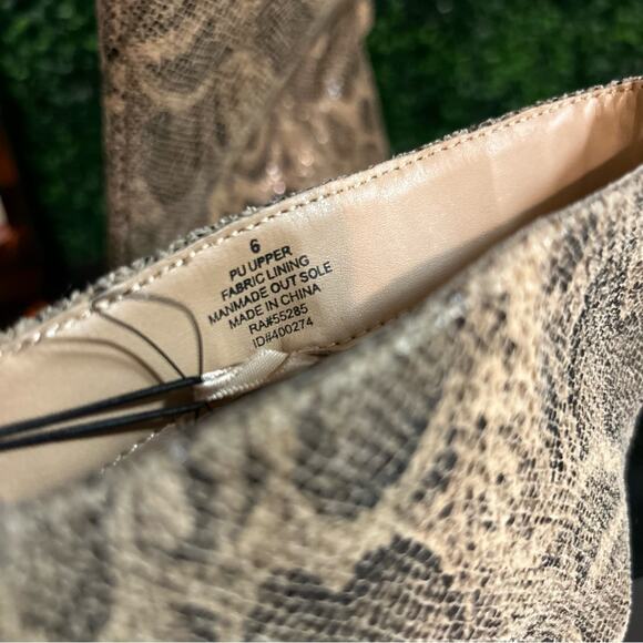 Express Textured Snakeskin Asymmetrical Pull On Booties 6 - Picture 6 of 8